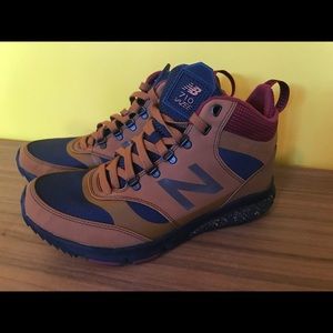 🏕Burnt Orange + Navy New Balance 710 Vazee!🏕